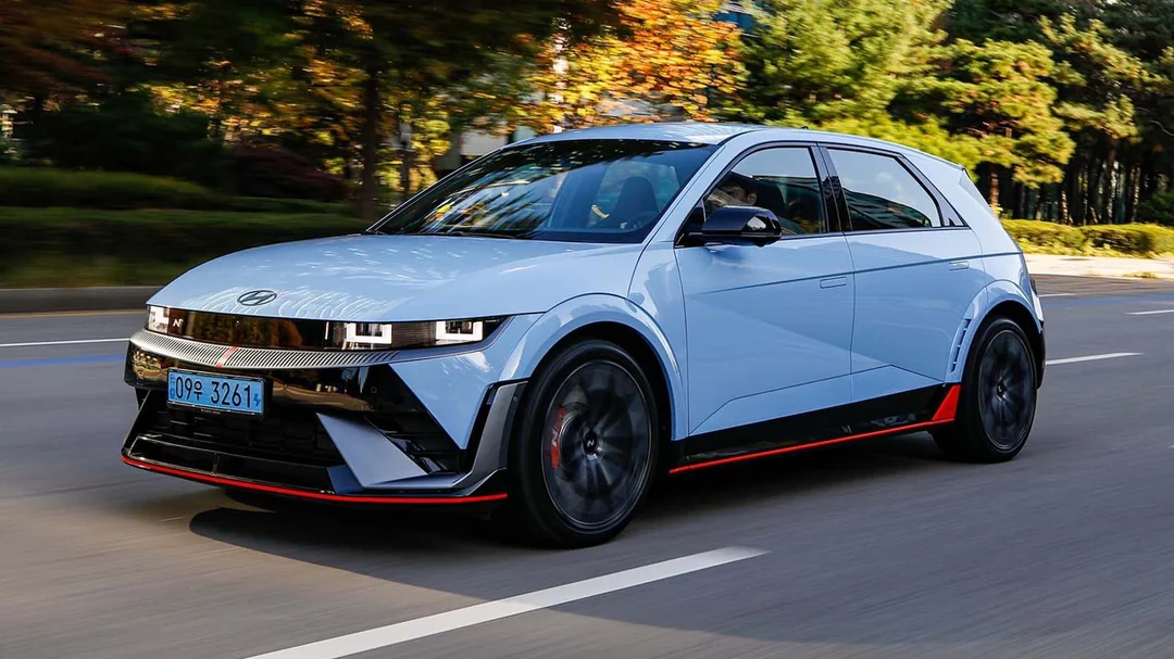 2026 में Hyundai ने लाया धाकड़ डिजाईन 500km रेंज और luxury इंजन के साथ जाने दाम